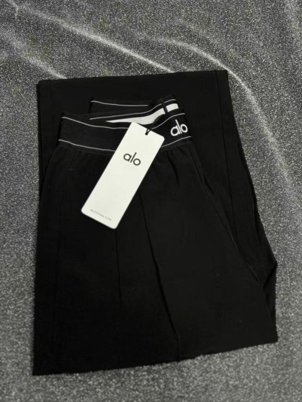 🆕Alo Yoga Suit Up Trouser Black (Regular) 30" Inseam Straight-leg trousers - Picture 7 of 12
